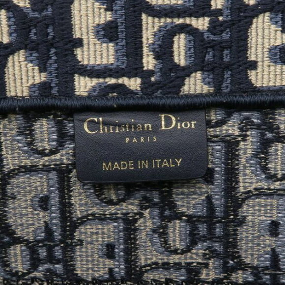 Christian Dior Book Tote Bag Medium - Picture 7 of 9